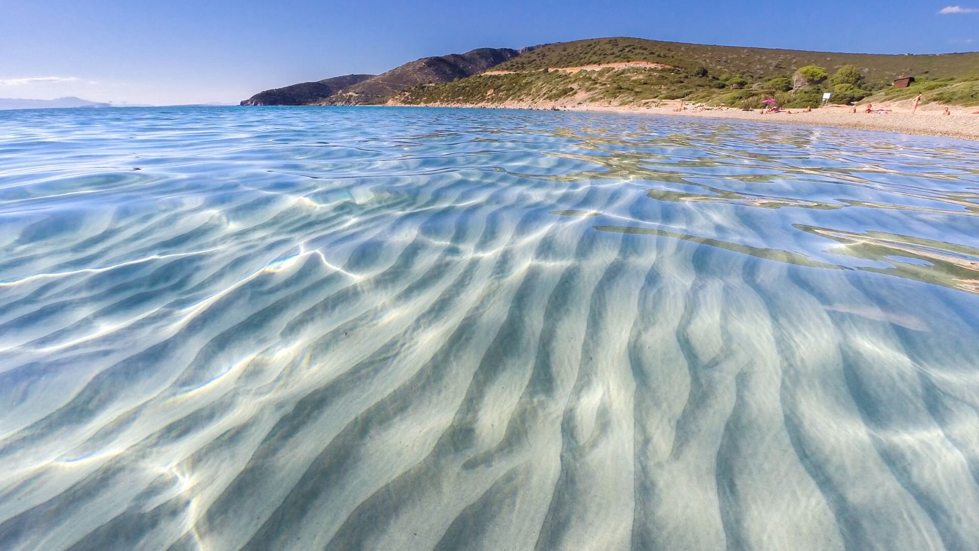 Mari Pintau con la sua acqua limpidissima