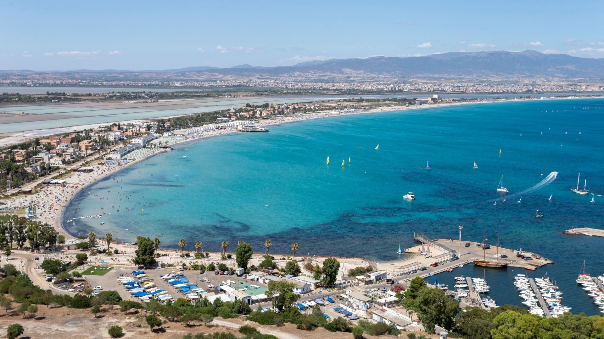 Spiaggia del Poetto dall'alto