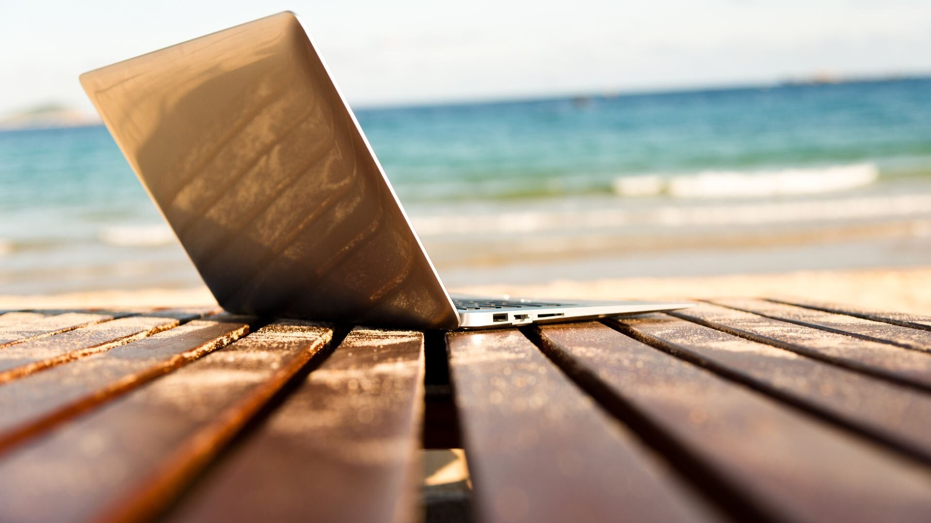 Fare Smart Working in Sardegna, di fronte la Sella del Diavolo